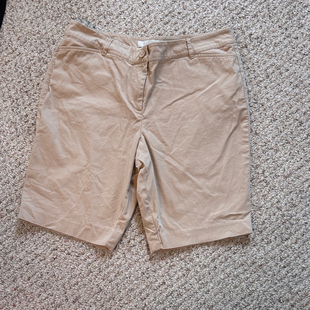 Talbots women’s Beige Flat Front Shorts